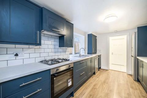 4 bedroom terraced house for sale, Gloucester Road, London W3