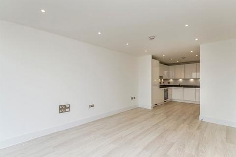 1 bedroom flat for sale, Lakeside Drive, London NW10