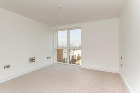 1 bedroom flat for sale, Lakeside Drive, London NW10