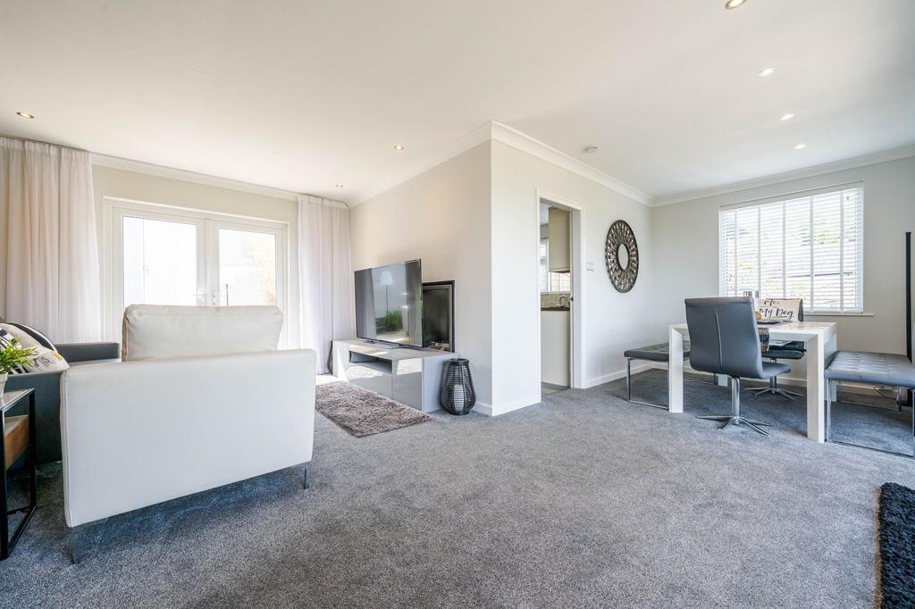 Sitting dining room