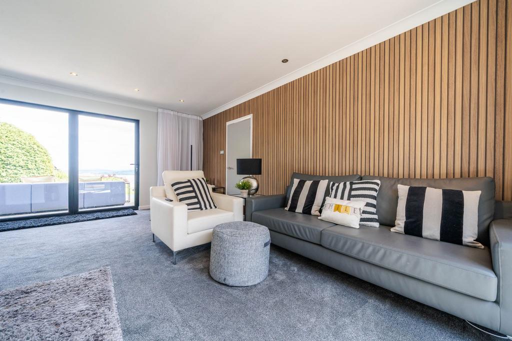 Sitting dining room