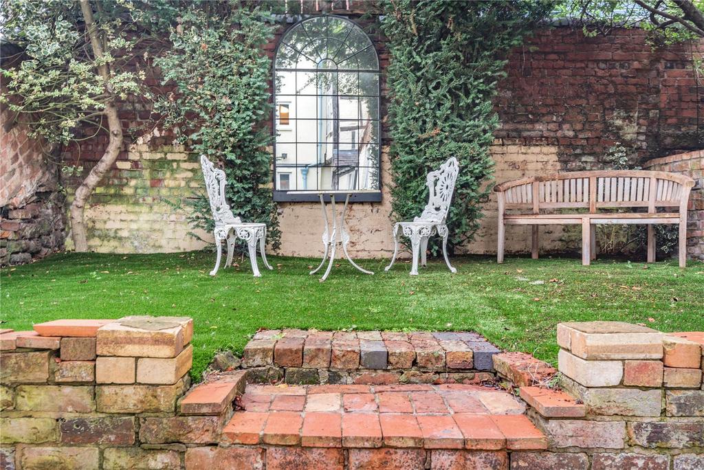 Walled Garden