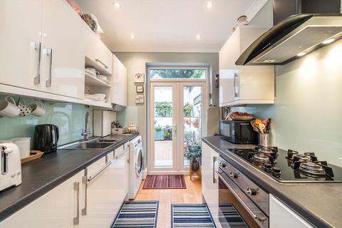 2 bedroom flat for sale, Dawes Road, London SW6
