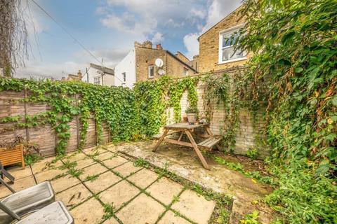 2 bedroom flat for sale, Tynemouth Street, London SW6