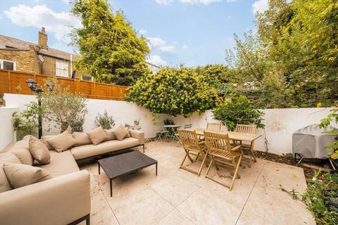 2 bedroom flat for sale, Harwood Road, London SW6
