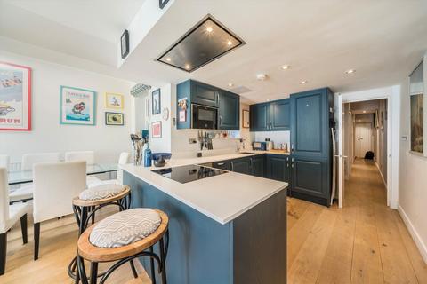 2 bedroom flat for sale, Harwood Road, London SW6