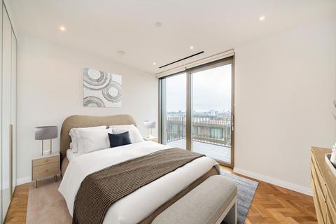 3 bedroom flat for sale, Parkland Walk, London SW6