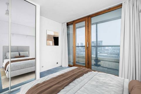 4 bedroom flat for sale, Barbican, London EC2Y