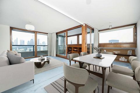4 bedroom flat for sale, Barbican, London EC2Y