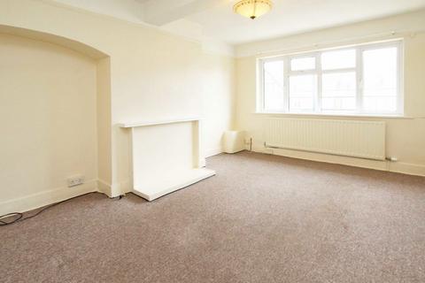 2 bedroom flat to rent, Richmond Road, Kingston Upon Thames KT2