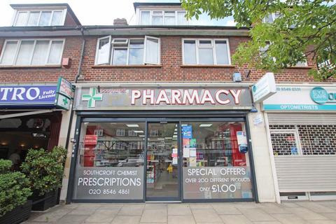 2 bedroom flat to rent, Richmond Road, Kingston Upon Thames KT2
