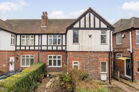 3 bedroom flat for sale, Wellington Road, Twickenham TW2