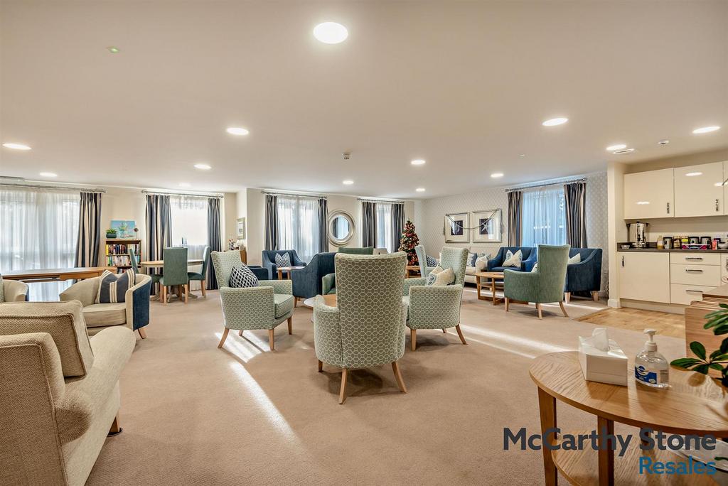 8673710-interior01-800.jpg