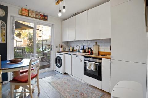 2 bedroom apartment for sale, Brownhill Road, Catford, London, SE6