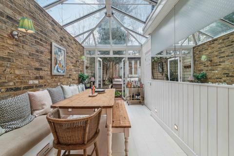 2 bedroom flat for sale, Bolingbroke Road, W14