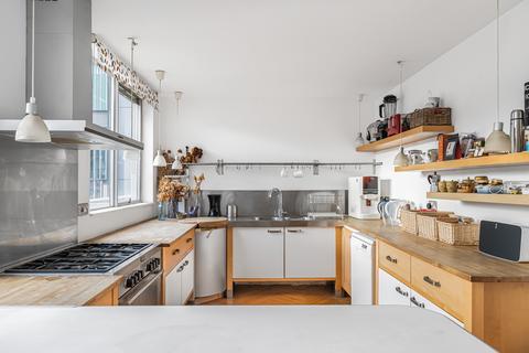 undefined, Upper Ground, London SE1