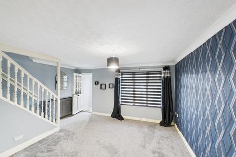 3 bedroom semi-detached house for sale, Grosmont Close, Hull, East Riding of Yorkshire, HU8 9LW