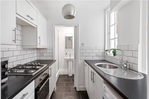 1 bedroom property to rent, Kempsford Gardens, Earls Court, London, SW5
