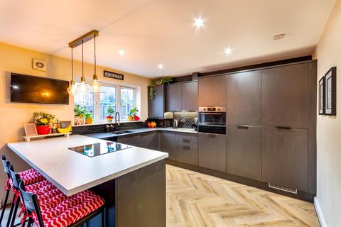 5 bedroom townhouse for sale, Handel Court, Gainsborough