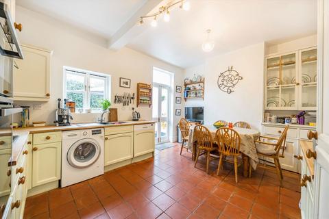 4 bedroom end of terrace house for sale, Hamilton Road, London W4