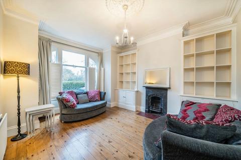 2 bedroom flat for sale, Emmanuel Road, London SW12