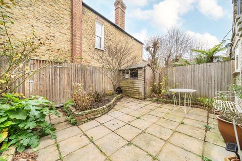 2 bedroom flat for sale, Emmanuel Road, London SW12