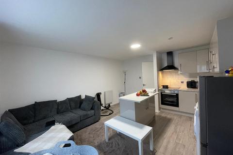 1 bedroom flat to rent, Maltby Drive, Enfield