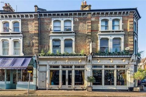 1 bedroom flat to rent, Northcote Road, London SW11
