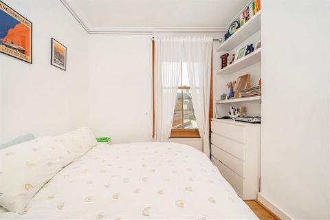 1 bedroom flat for sale, Irving Road, London W14