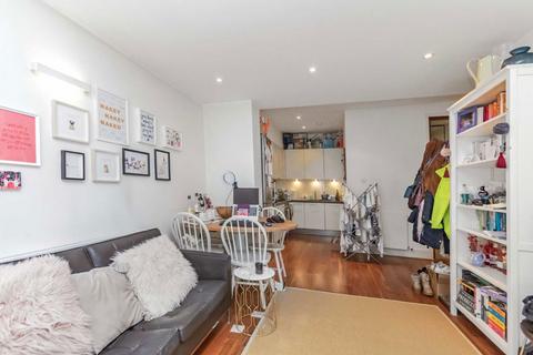 1 bedroom flat to rent, Kingscroft Road, London NW2