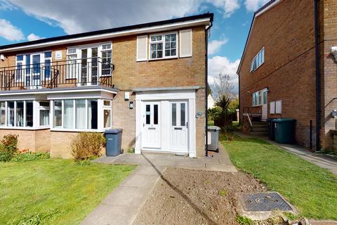 2 bedroom flat for sale, Elm Court, Brackenwood Close, Ilkley, LS29