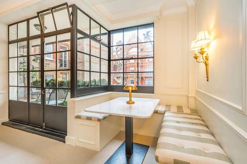 1 bedroom flat for sale, Chelsea Manor Street, London SW3