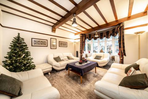 undefined, Ormond Avenue, Hampton TW12