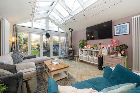 3 bedroom house for sale, Tudor Road, Hampton TW12