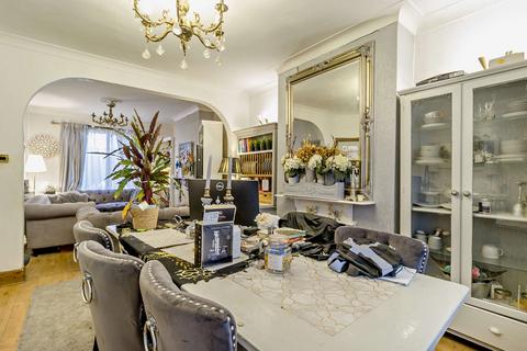 4 bedroom terraced house for sale, Lennox Gardens, London, NW10