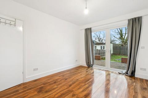3 bedroom terraced house to rent, Charlton Road, Harrow, HA3