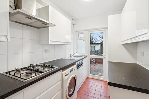 3 bedroom terraced house to rent, Charlton Road, Harrow, HA3