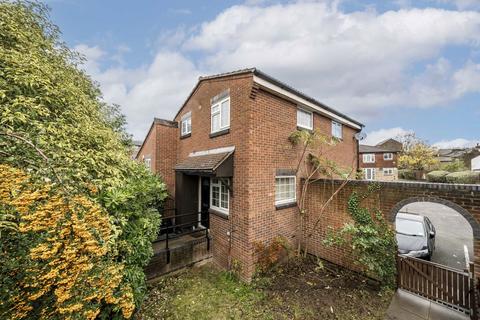 1 bedroom house for sale, Cromwell Close, London W3