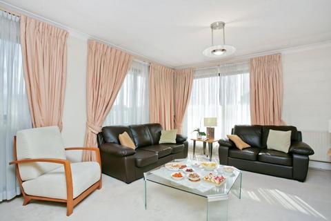 2 bedroom flat for sale, REGENT HOUSE, WINDSOR WAY, LONDON, W14
