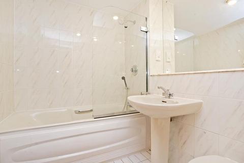 2 bedroom flat for sale, REGENT HOUSE, WINDSOR WAY, LONDON, W14