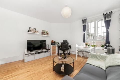 2 bedroom flat for sale - Albrighton Road, East Dulwich, London, SE22