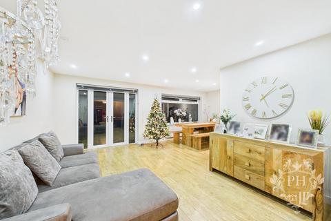 4 bedroom semi-detached house for sale, Hesleden Avenue, Middlesbrough