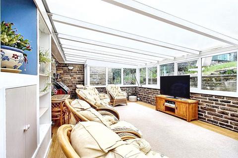 4 bedroom bungalow for sale, Jackroyd Lane, Newsome, Huddersfield, West Yorkshire, HD4 6RD