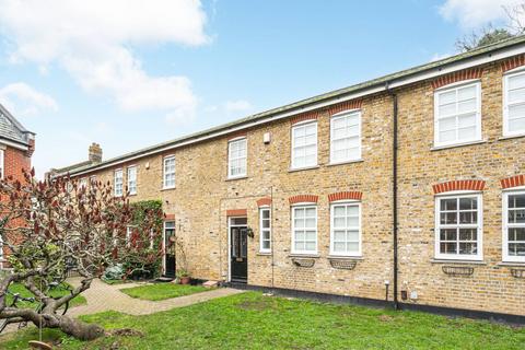 3 bedroom end of terrace house to rent, Woodyates Road, Lee, London, SE12