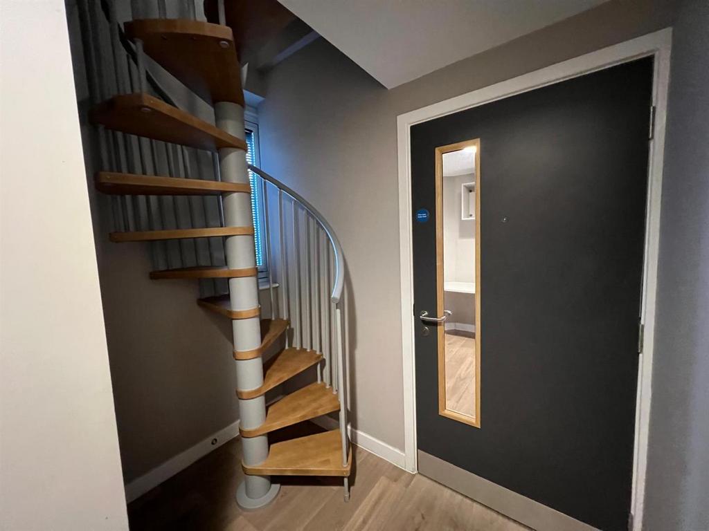 Staircase.jpeg