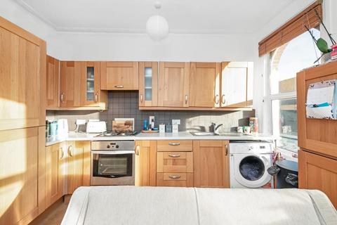 2 bedroom flat for sale, The Gardens, East Dulwich, London, SE22