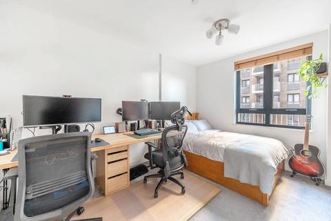 2 bedroom flat for sale, Lakeside Drive, Park Royal, LONDON, NW10