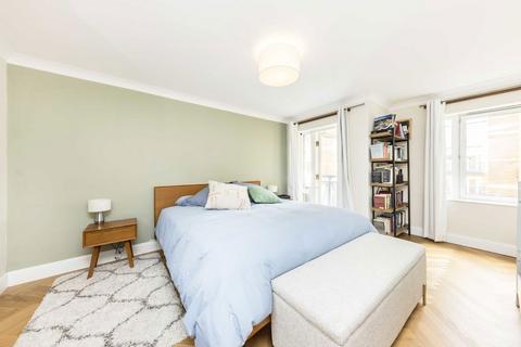 2 bedroom flat to rent, King & Queen Wharf, London SE16