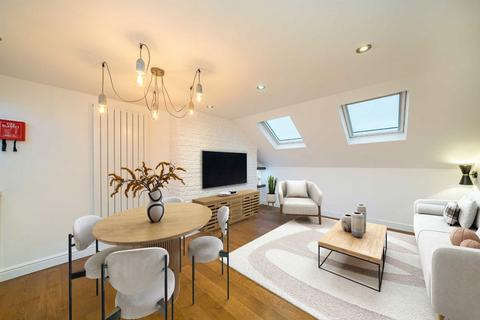 2 bedroom flat for sale, Hastings Road, London W13