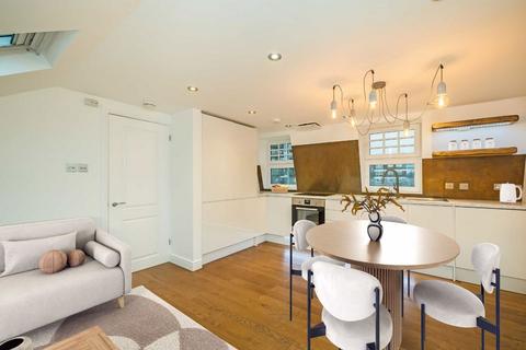 2 bedroom flat for sale, Hastings Road, London W13